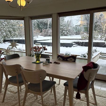 Villa Stockholm Taby Екстериор снимка