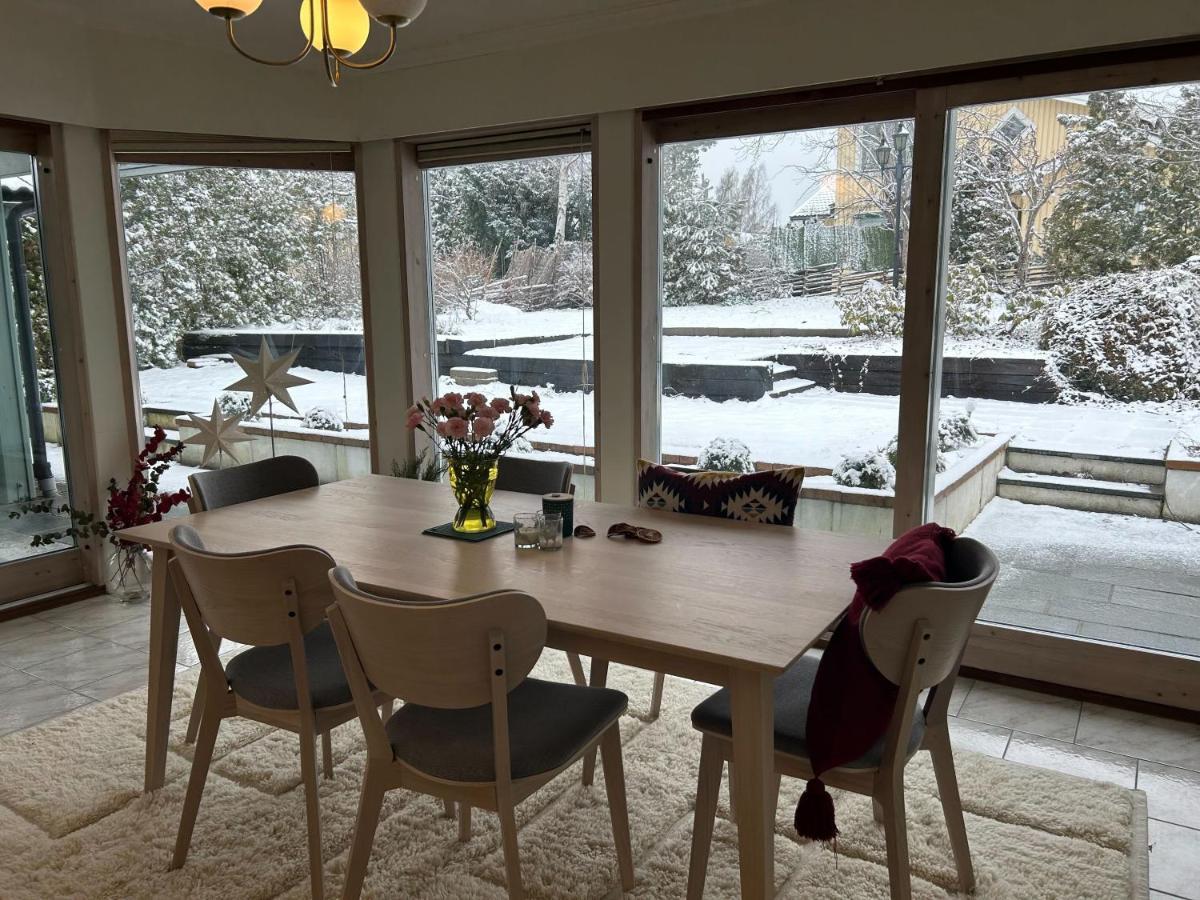 Villa Stockholm Taby Екстериор снимка